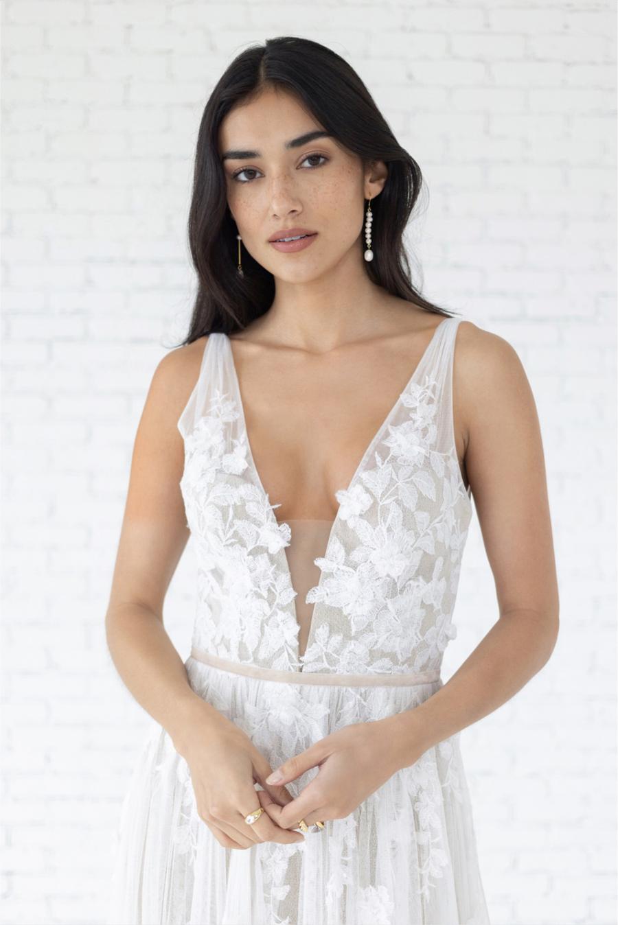 Das Brautkleid Aurelia vom Hersteller Watters - Willowby, bei Ivory & Blush