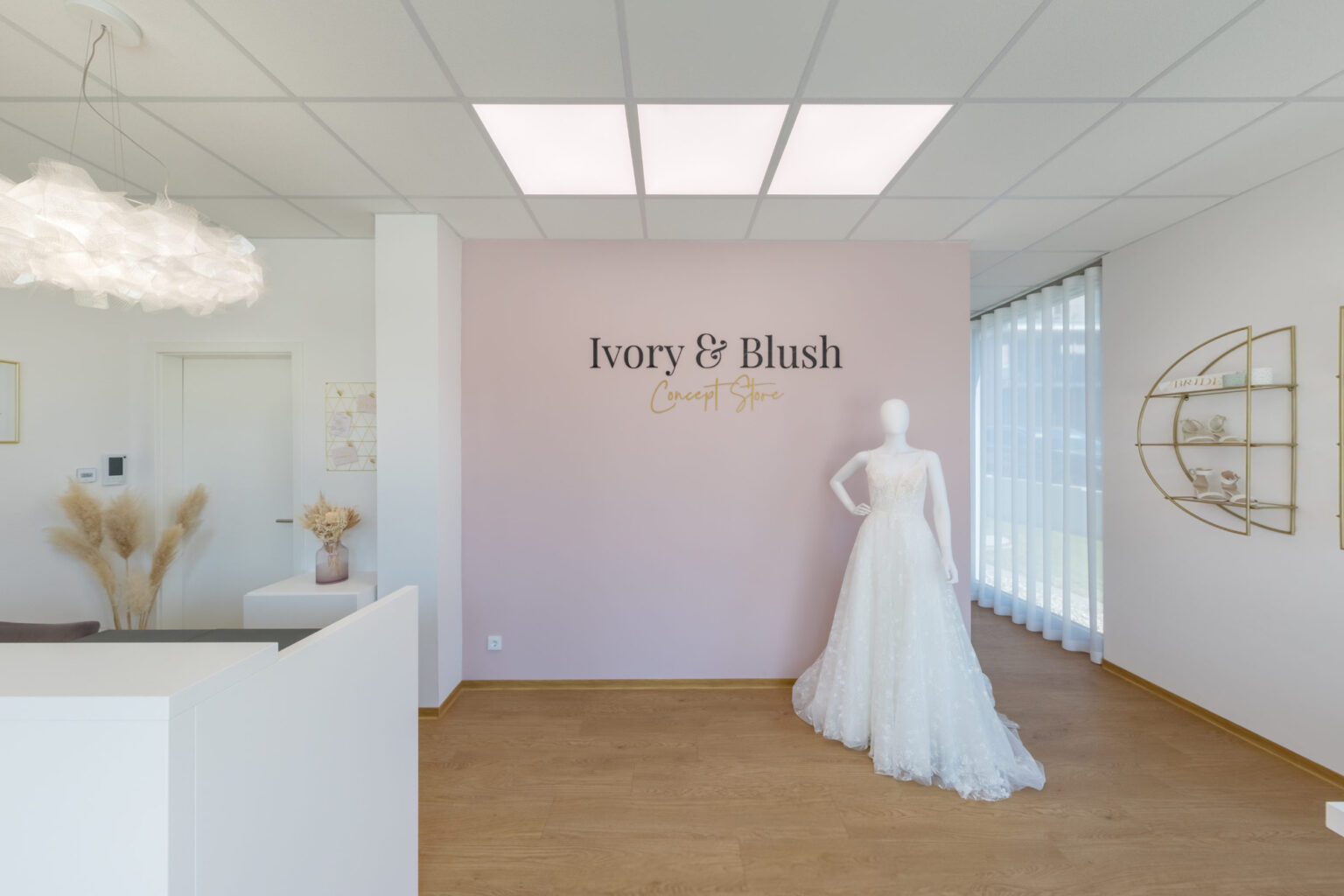 Ivory&Blush-Brautmodenladen-1